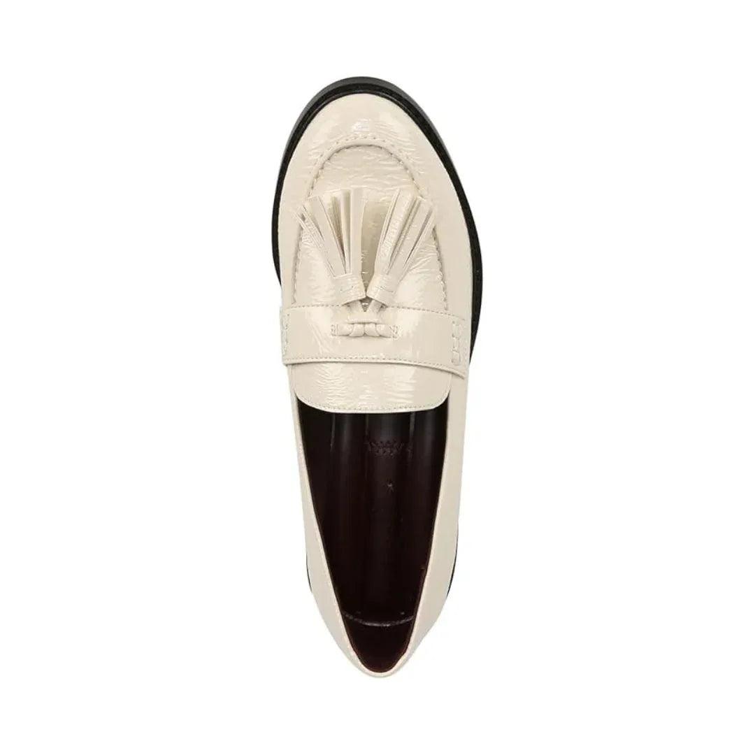 Mocassins élégants femme beige à pampilles, semelle légère et bout rond - Parisola