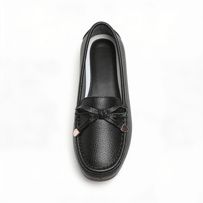 Mocassins Femme en Cuir Noir avec Nœud Décoratif - Bout Rond - Semelle Plate – fond blanc