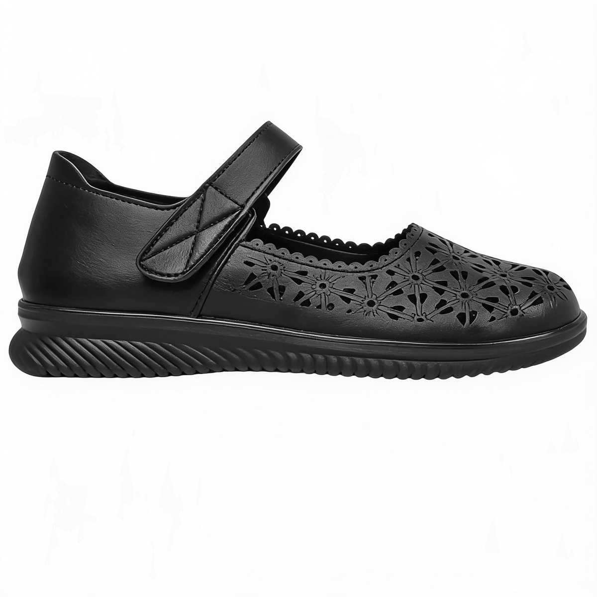 Chaussures Plates Femme Ajourées avec Bride à Scratch - PU Souple - Motifs Floraux – fond blanc